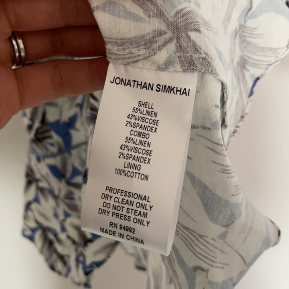 Zoey Floral Linen Blend Dress
JONATHAN SIMKHAI 4 - Picture 5 of 7